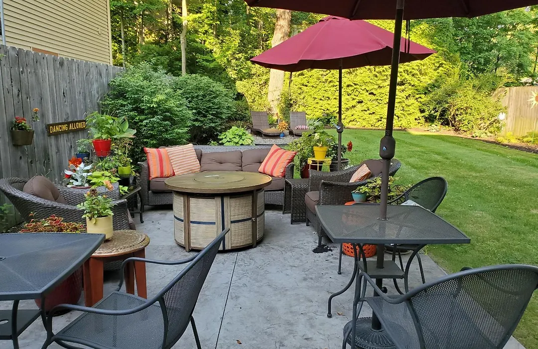 Twin Oaks Inn-1