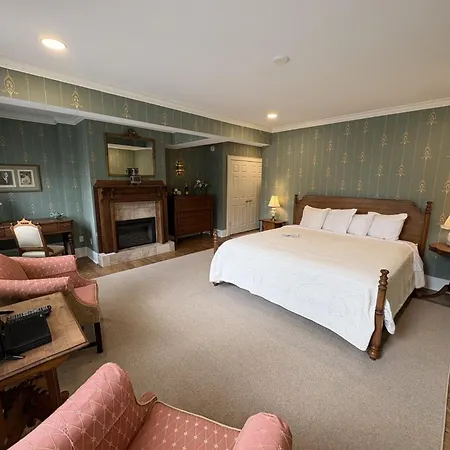 Maplewood Hotel-3